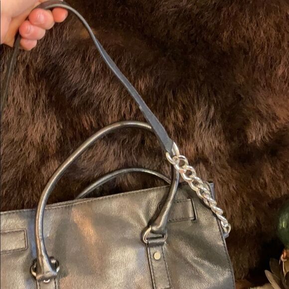 Michael Kors purse (3500) - Picture 7 of 9